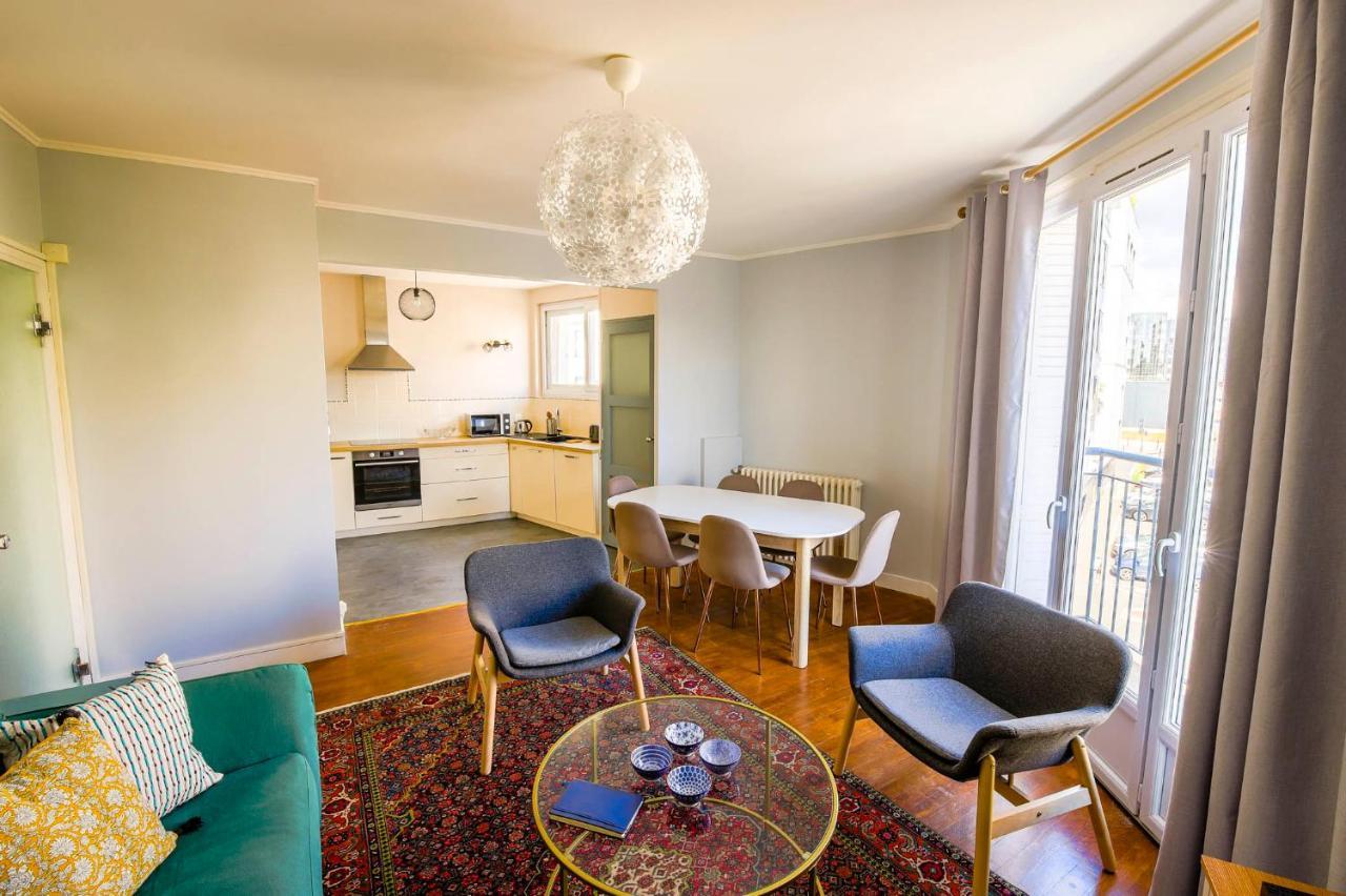 Appartement Rousseau - Centre Ville 5 Minutes Gare تور المظهر الخارجي الصورة